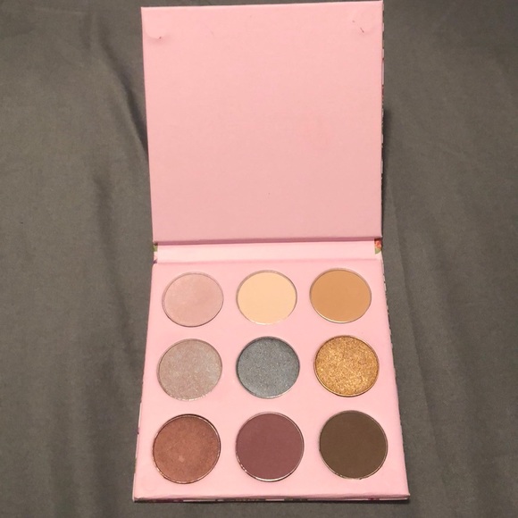 winky lux Other - Winky lux kitten palette never used winky lux Other - Winky lux kitten palette never used